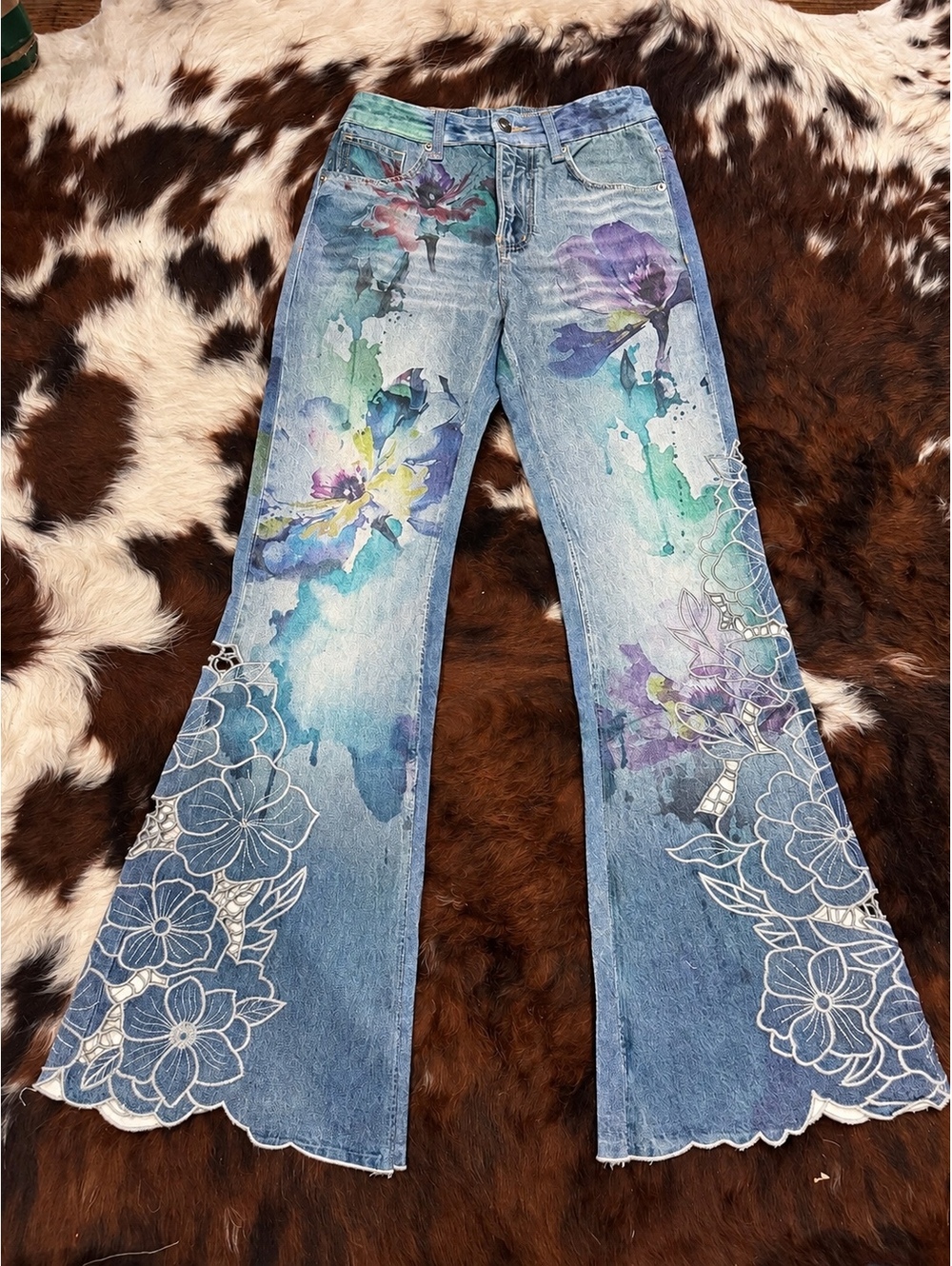NEW Oli & Hali Floral Embroidered Flare Jeans Size XS